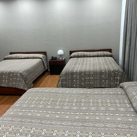 Alston Inn Hotel 키토 외부 사진