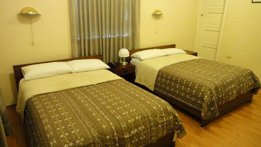 Alston Inn Hotel 키토 외부 사진