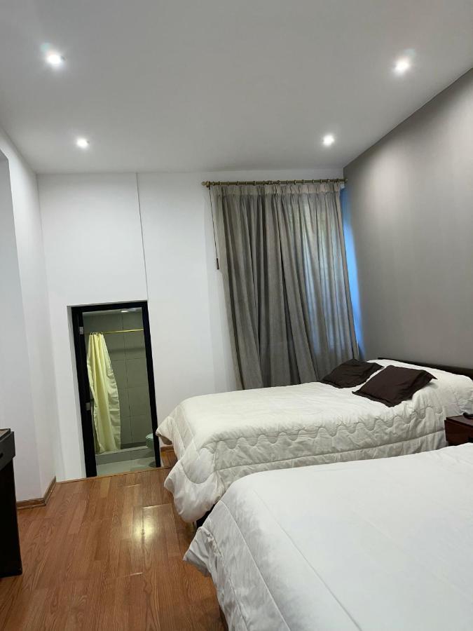 Alston Inn Hotel 키토 외부 사진