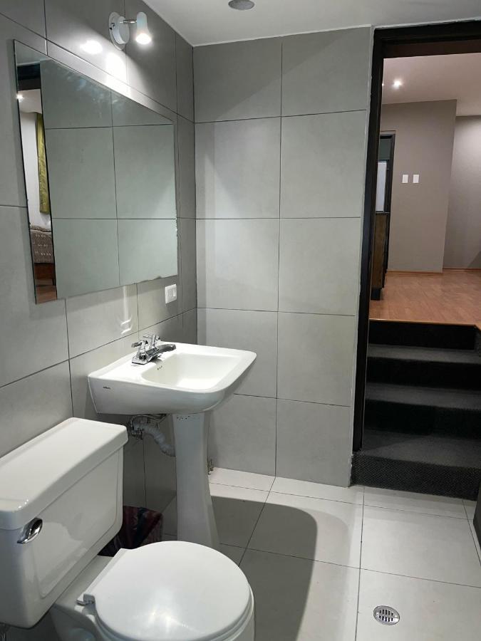 Alston Inn Hotel 키토 외부 사진
