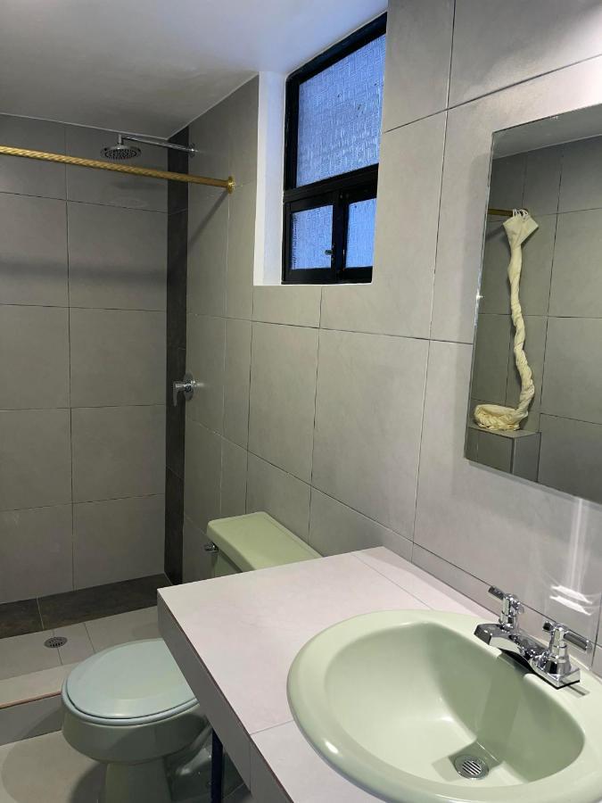 Alston Inn Hotel 키토 외부 사진