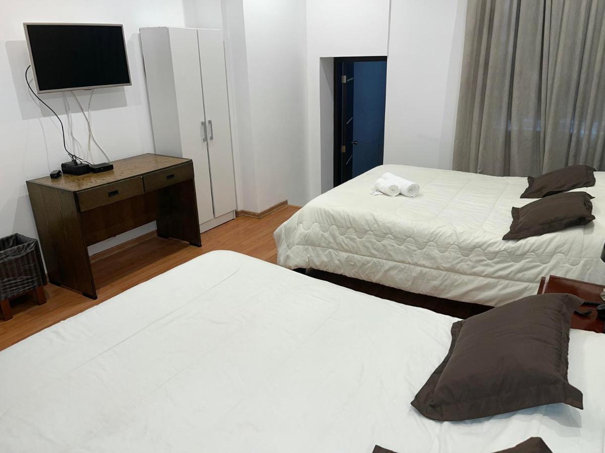 Alston Inn Hotel 키토 외부 사진