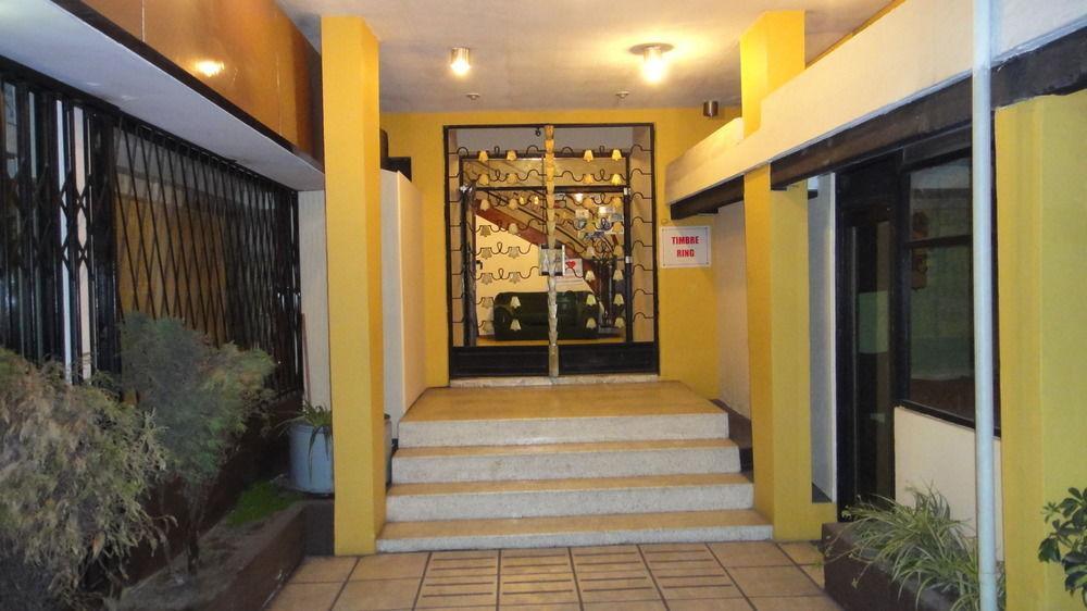 Alston Inn Hotel 키토 외부 사진