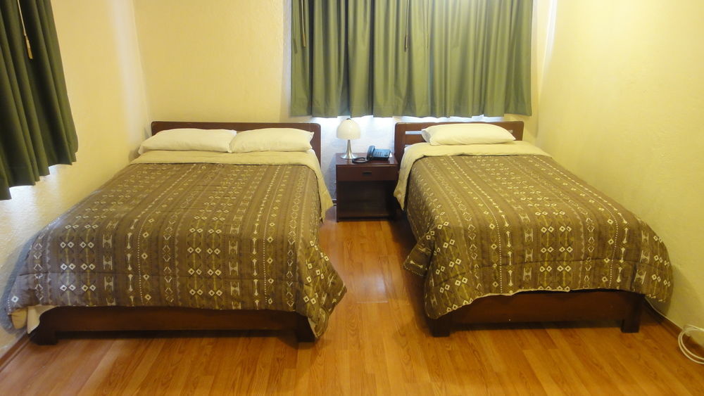 Alston Inn Hotel 키토 외부 사진